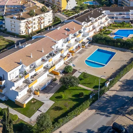 Design Floor With Balcony & Pool *