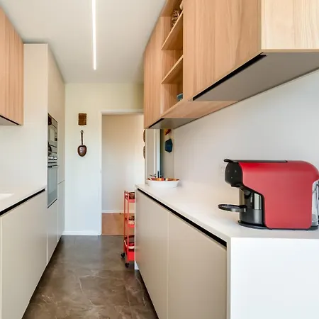 Design Floor With Balcony & Pool By Lovelystay Apartment Vilamoura