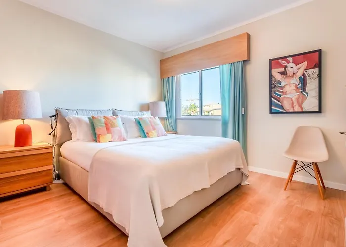 Design Floor With Balcony & Pool Apartament Vilamoura