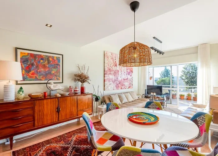 Design Floor With Balcony & Pool Apartament