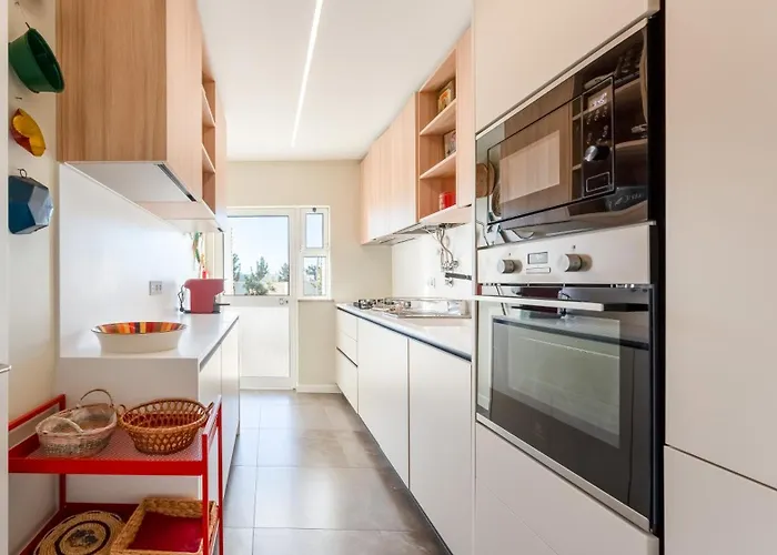 Design Floor With Balcony & Pool Apartament